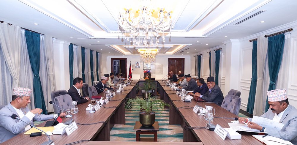 कुलमान घिसिङलाई स्पष्टीकरण सोध्ने मन्त्रिपरिषद्को निर्णय