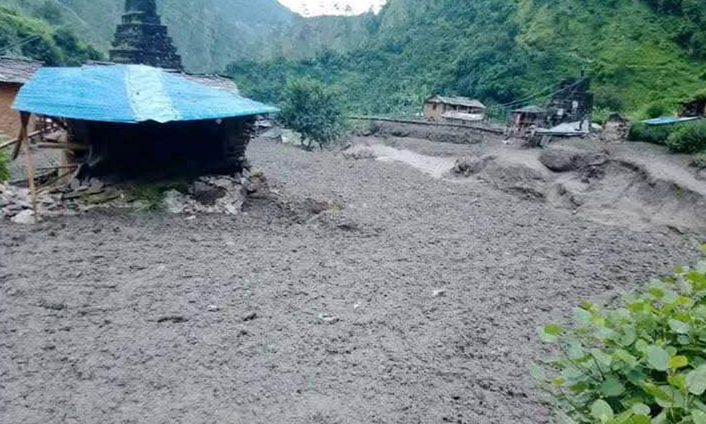 बाजुरामा आकस्मिक बाढी, २४ घरमा क्षति