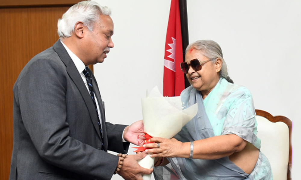 प्रधानमन्त्री कार्कीसँग भारतीय राजदूतको भेट