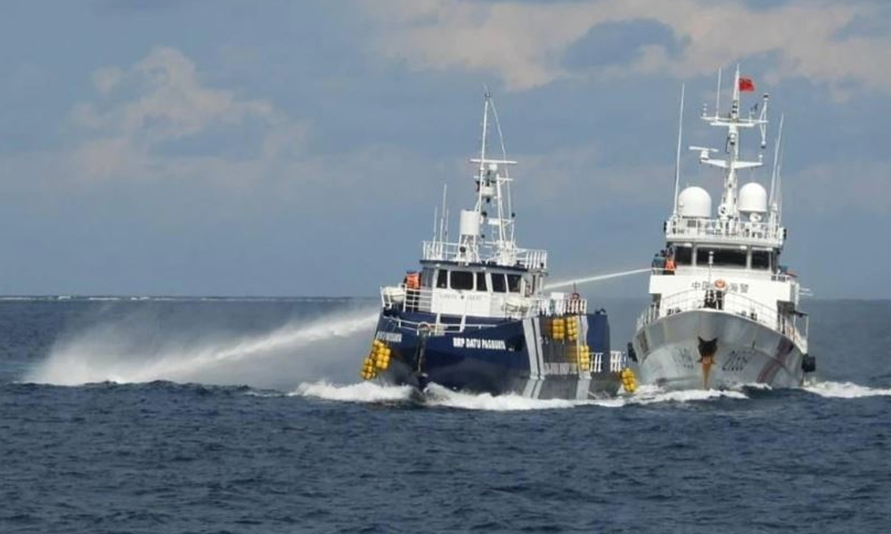 चिनियाँ कोस्ट गार्डद्वारा फिलिपिनी जहाजमा ठक्कर
