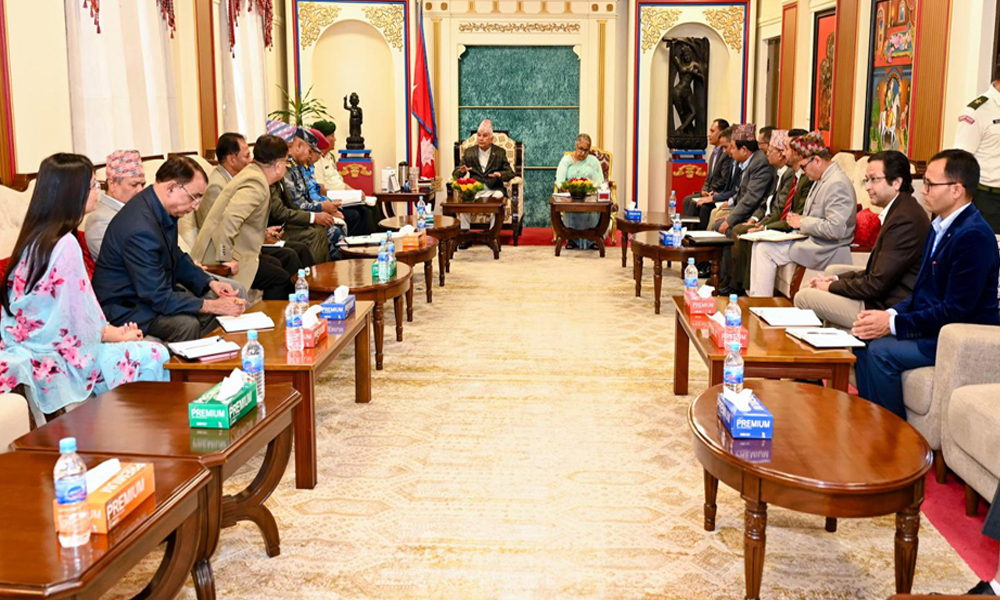 प्रधानमन्त्री र चार सुरक्षा निकायका प्रमुखसँग राष्ट्रपति पौडेलको छलफल
