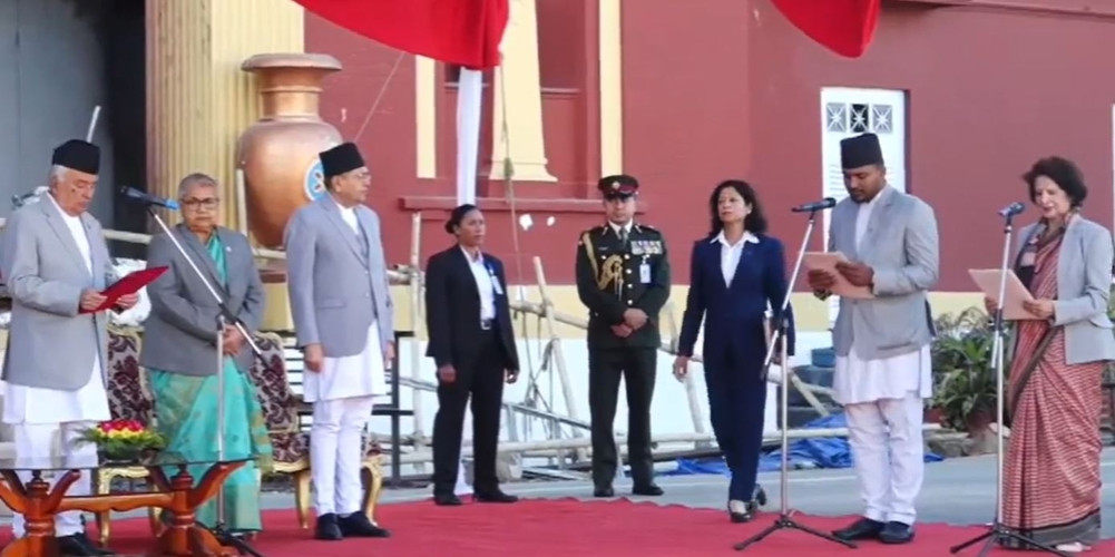 स्वास्थ्यमन्त्री शर्मा र खेलकुदमन्त्री गुप्ताले लिए सपथ