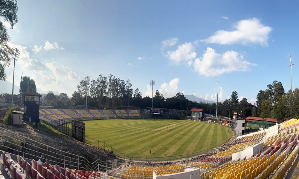 कीर्तिपुर क्रिकेट मैदानका ६ वटै फ्लडलाइट टावर ठड्याइयो