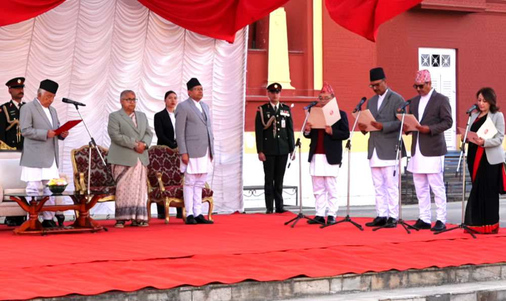 नवनियुक्त ४ मन्त्रीले लिए पद तथा गोपनीयताको शपथ