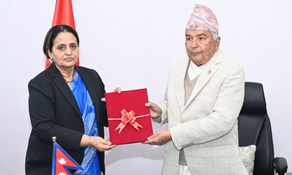 राष्ट्रपतिसमक्ष महान्यायाधिवक्ता कार्यालयको वार्षिक प्रतिवेदन पेस