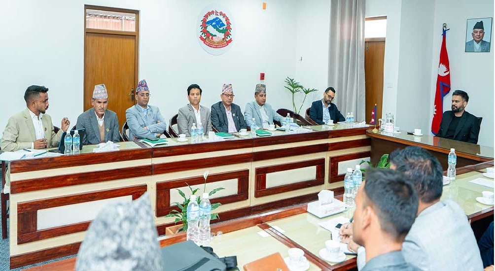 सुदूरपश्चिमका सांसदसँग प्रधानमन्त्री साहको छलफल