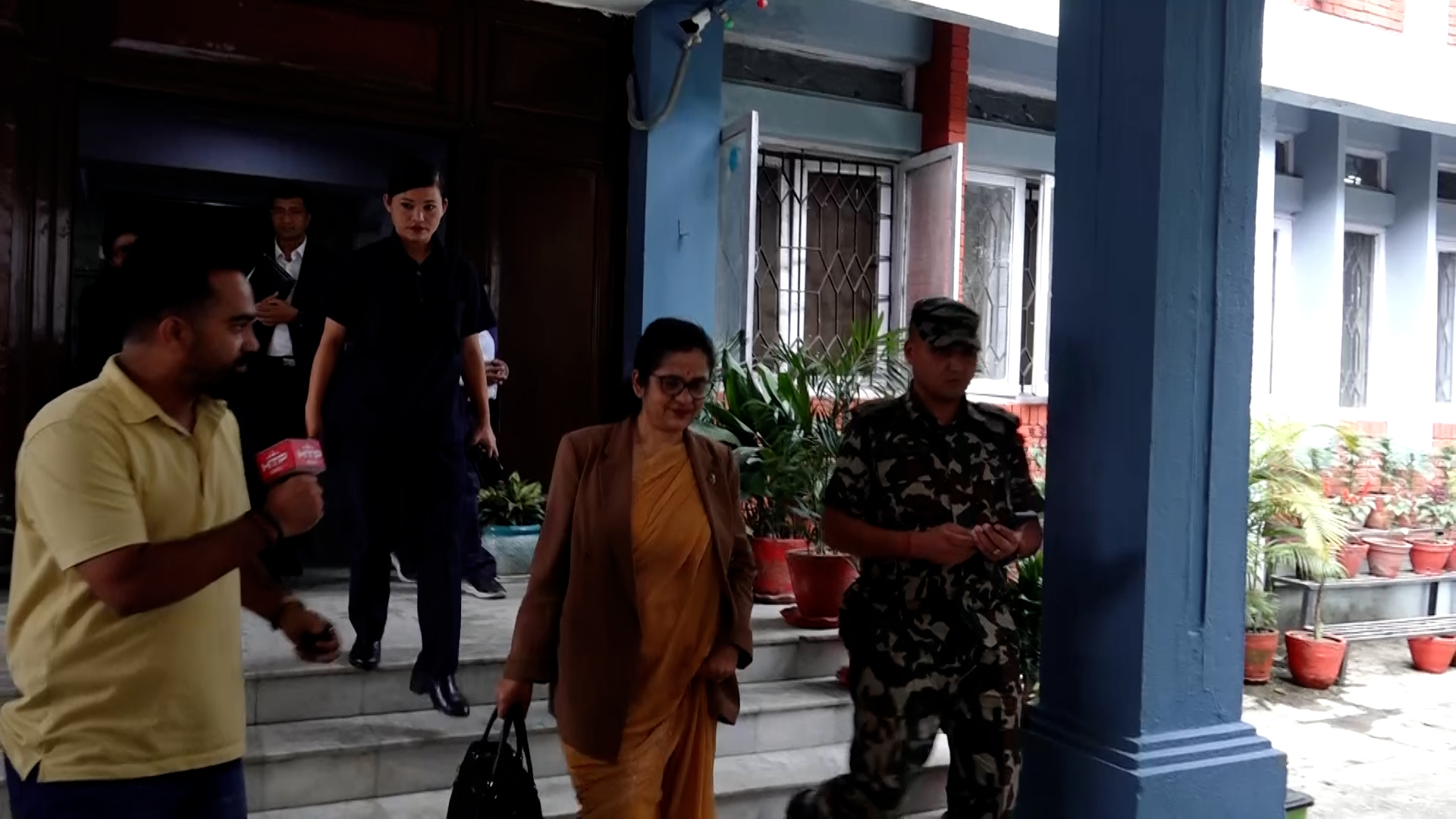 उद्योग, वाणिज्य तथा आपूर्तिमन्त्री गौरीकुमारी यादवद्वारा पदबाट राजीनामा