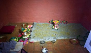घटस्थापनाका अवसरमा ब्रह्मायणी मन्दिर परिसरमा जमरा